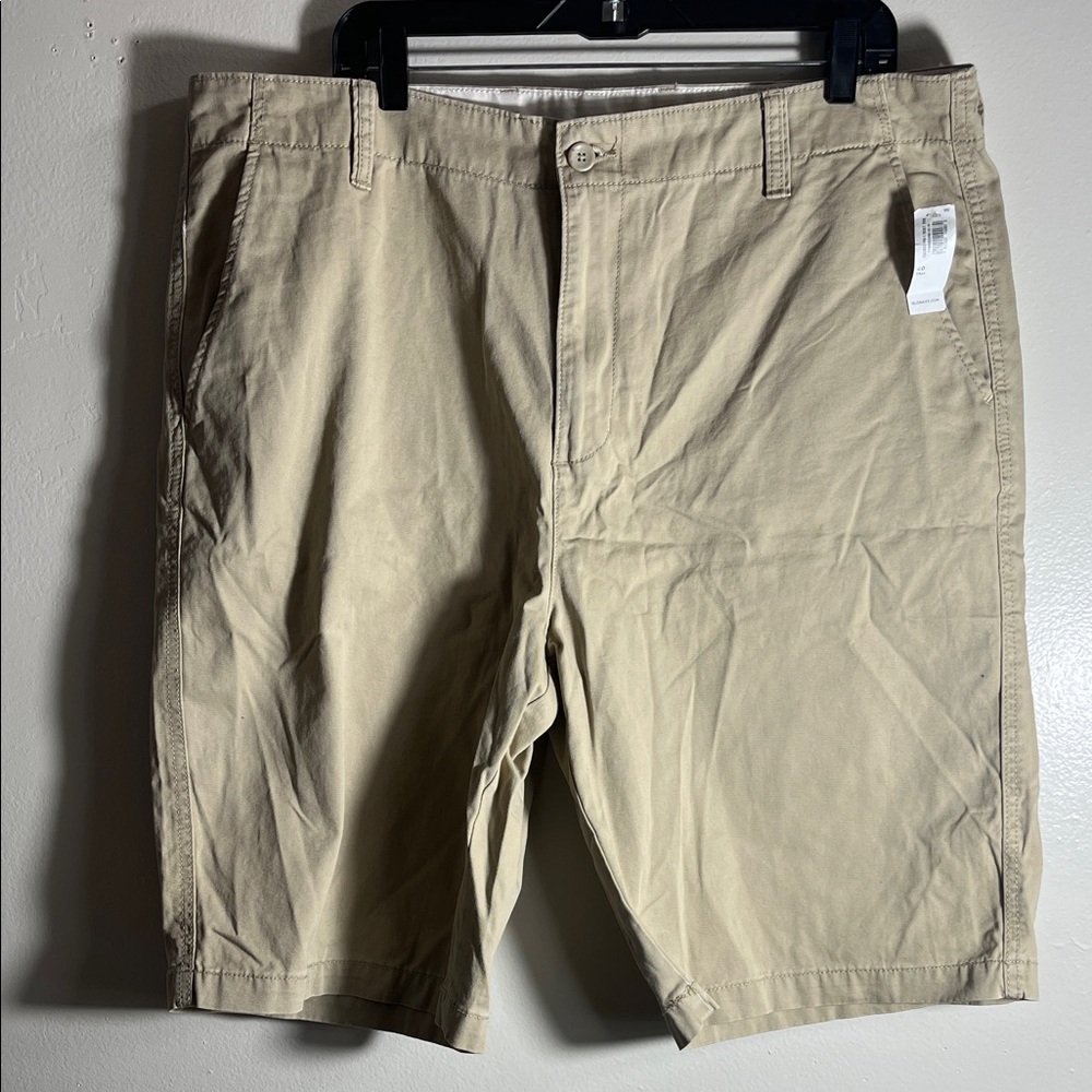 Old Navy Men's Khaki Flat Front Shorts 40 Tall
